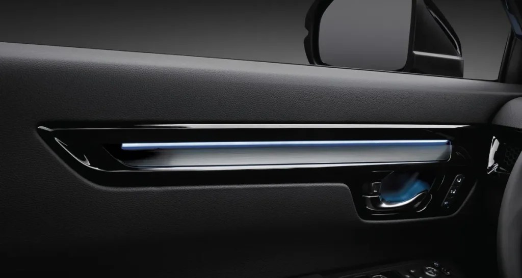 Đèn trang trí nội thất chỉ có duy nhất trên bản hybrid RS