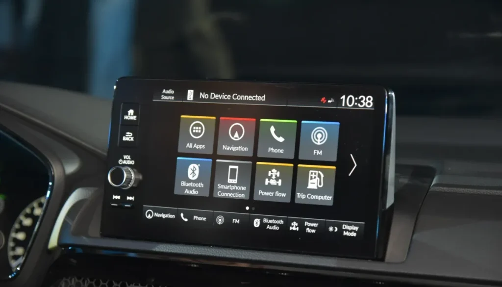 Màn hình giải trí 9 inch độ phân giải cao, kết nối Apple CarPlay/Android Auto không dây.